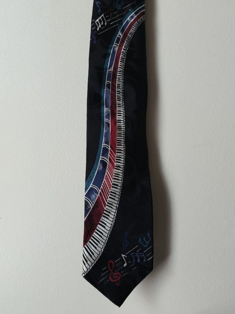 Men's Musical Note & Piano Key Tie 100% silk